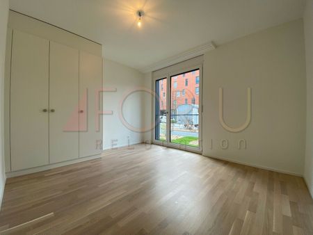 New 5.5-room apartment in HM with 2 balconies near Bâtie - Photo 4