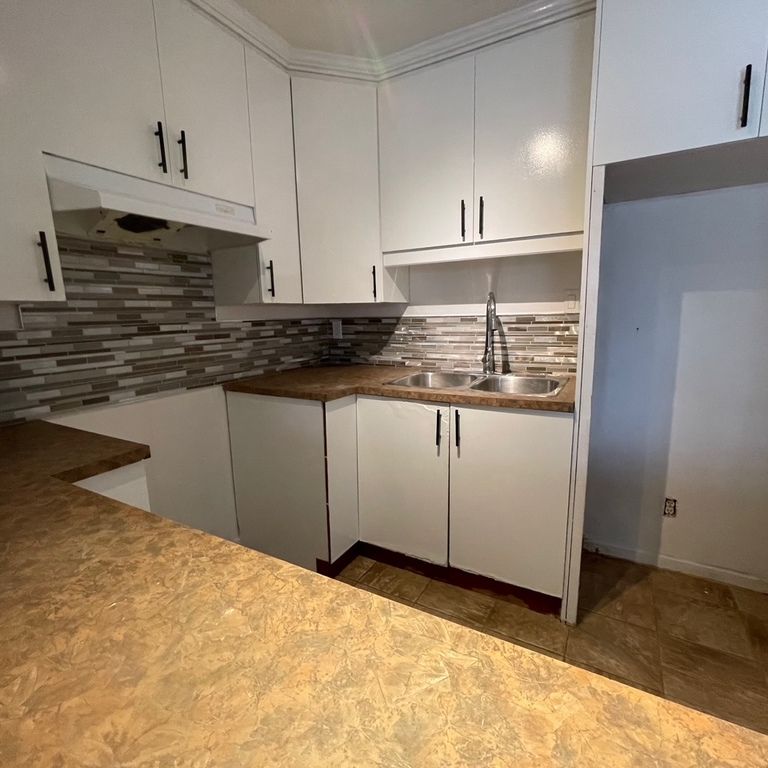 3-Bed Near Ottawa & Lac-Leamy - Photo 1
