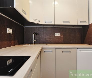 Kawalerka świeżo po remoncie- przy ul. Sikorskiego - Photo 6