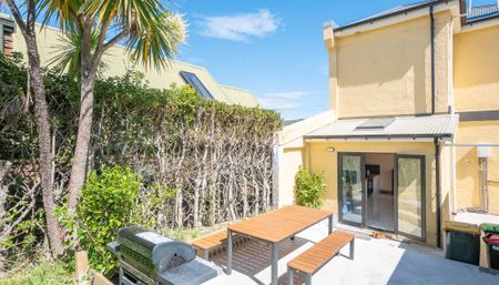 Fully Furnished, Power, Gas and Internet Included - Photo 3