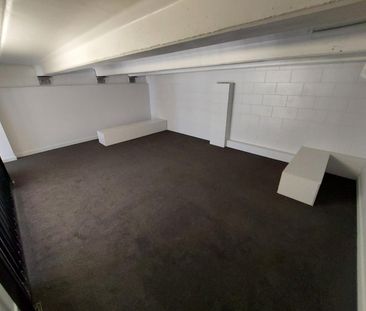 One Bedroom Central Apartment - Photo 5