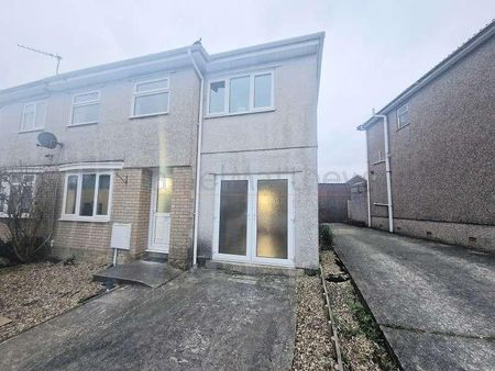 Easterly Close, Brackla, Bridgend, Bridgend County, CF31 - Photo 2