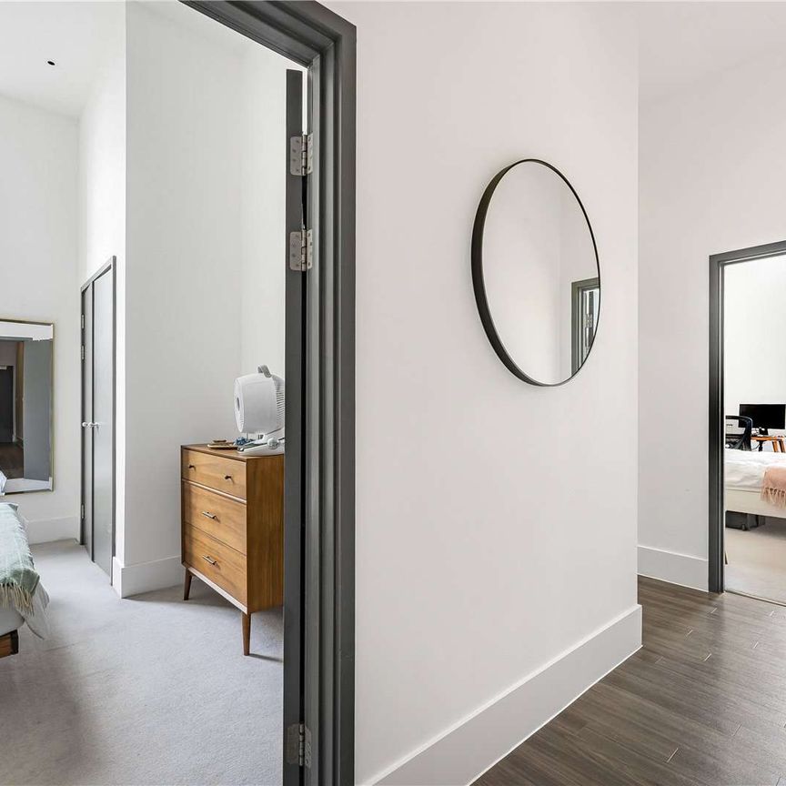 Goldsmiths Row, Hackney, London, E2 8FU - Photo 1