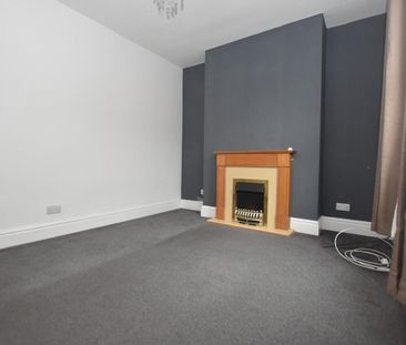 2 bedroom House To Let - Photo 2