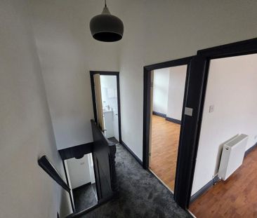 3 bedroom terraced house to rent - Photo 2