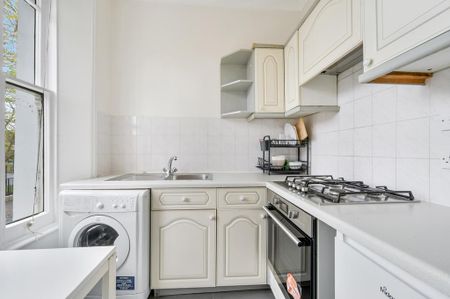 Studio to rent - Photo 3