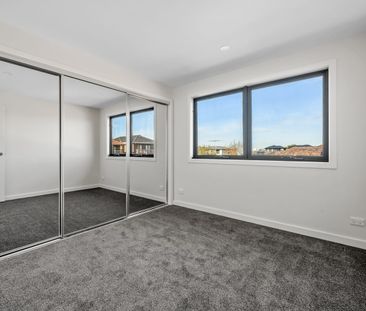 Architecturally Designed Townhouse!! - Photo 2