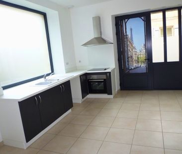Location Maison 5 pièces 85m² COGNAC 16100 - Photo 3