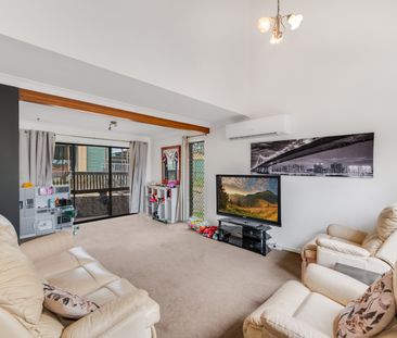 9 Nangara Street, Shailer Park QLD 4128 - House For Rent | Domain - Photo 1