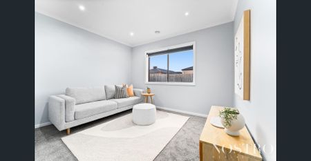 Family living in Woodlands Edge Estate - Photo 3