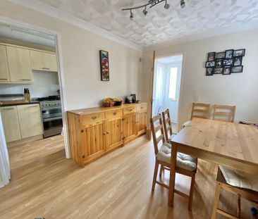 3 bedroom semi-detached house to rent - Photo 2