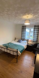 Woodcote Road Room 4 - Photo 3