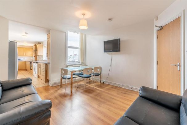 6 bedroom maisonette to rent - Photo 1