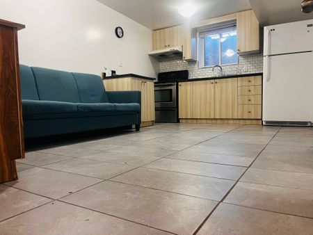 For Lease - 100 Sutherland Avenue, Brampton, Ontario - Photo 3