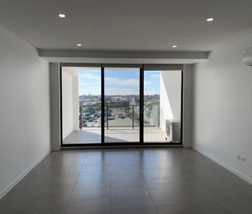 ITS GOT THE LOT - Photo 1