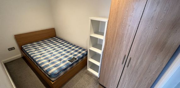 Studio Flat, Bracken House, M1 - Photo 2