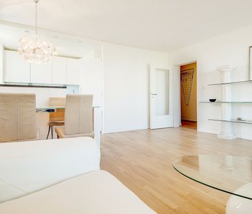 Brightly furnished apartment in Moosach for rent - Photo 1