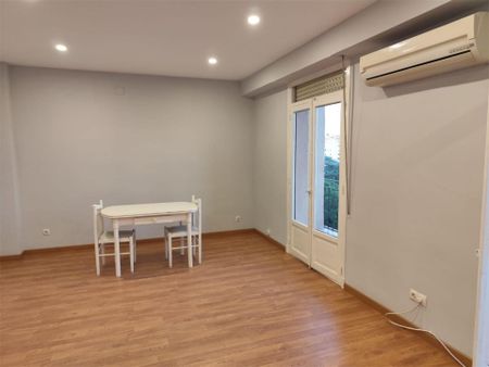 Piso de alquiler en Calle de Los Reyes Magos, 6, Niño Jesús - Photo 2