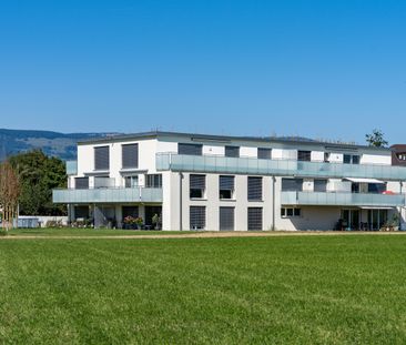 Zwischen Dorf und Natur - Neubauwohnung mit zwei Attikaterrassen! - Photo 1