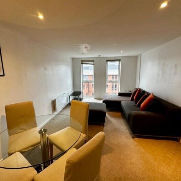 2 Bed Flat, East Street, LS9 - Photo 1