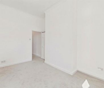 2 bedroom cottage to rent - Photo 2