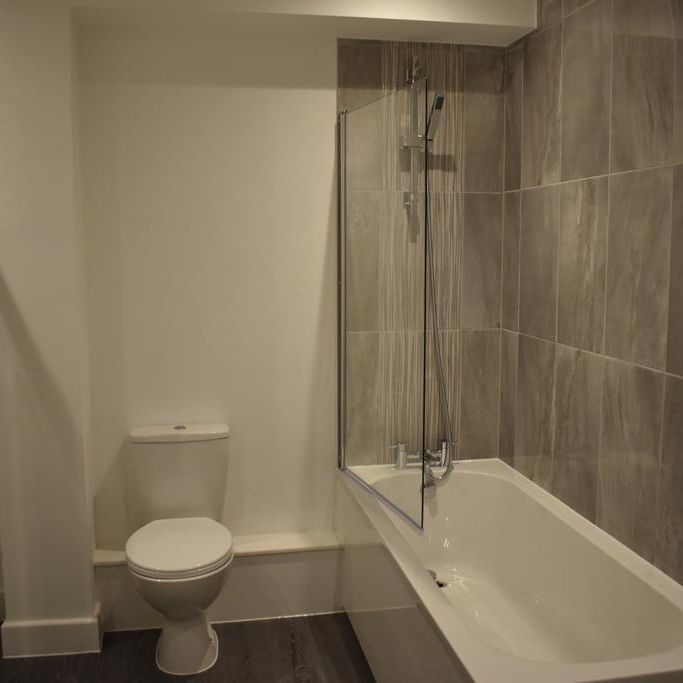 2 bedroom flat to rent - Photo 1