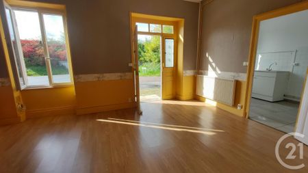 Location Appartement 3 pièces 70m² ST PIERRE LE MOUTIER 58240 - Photo 3