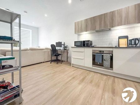 1 bedroom flat to rent - Photo 2