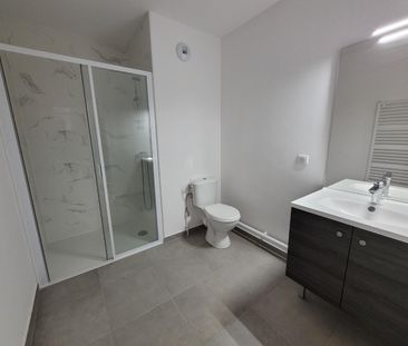 Location Appartement 1 pièce 28m² VALENCIENNES 59300 - Photo 2