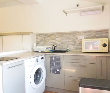 Studio Meublé, 25m², Av Carnot, Nîmes centre, 430€ H.C - Photo 6