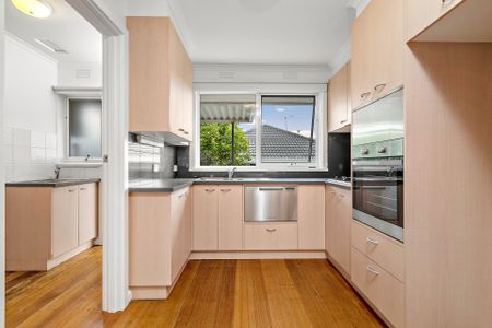 2/13 Karrakatta Street, Black Rock, VIC, 3193 - Photo 5