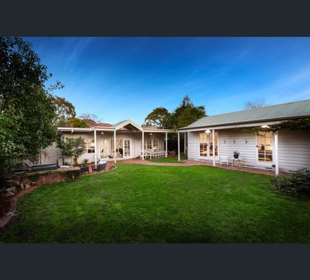 143 Oak Street, Beaumaris, Vic 3193 - Photo 1