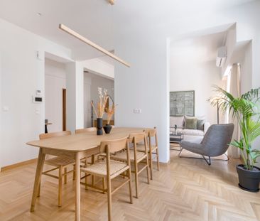 Chic & Spacious 3BR Apartment at National Museum - Photo 6