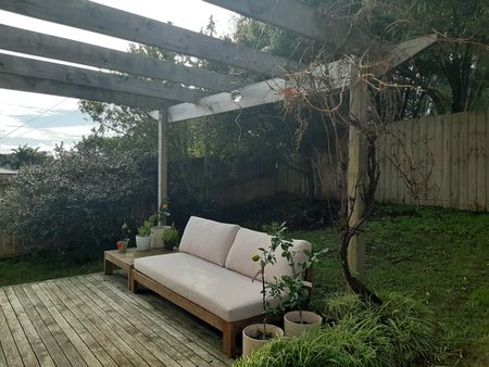Spacious Family Home in Massey - Photo 3