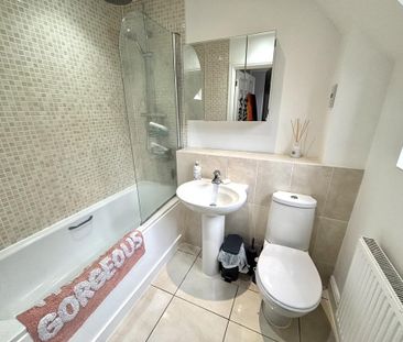 2 bedroom terraced house to rent - Photo 5