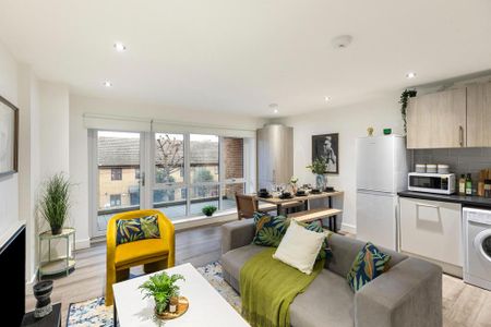 3 bedroom serviced apartment to rent - Photo 3