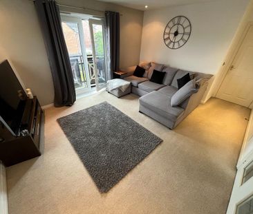 2 bedroom flat to rent - Photo 2