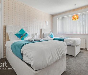 3 bedroom terraced house to rent - Photo 2