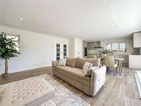 Ridgeway, West Parley, Ferndown, Dorset, BH22 - Photo 2