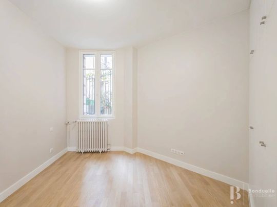 Rental Apartment Paris 18th Clignancourt - Photo 1