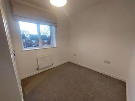 3 bedroom terraced house to rent - Photo 5