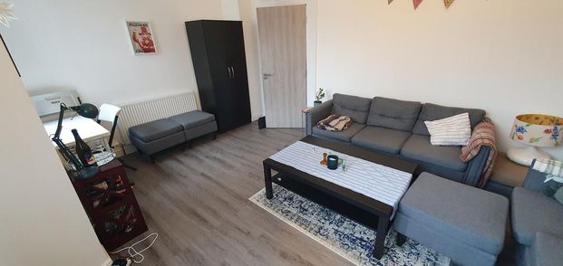 6 bedroom terraced house to rent - Photo 1