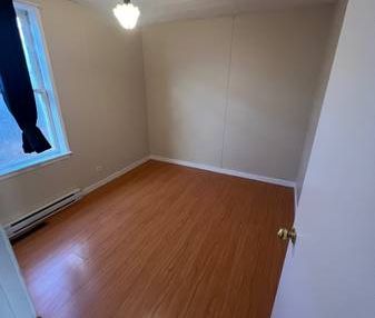 ***$1750 - 1 bedroom apartment -Main Street*** - Photo 1