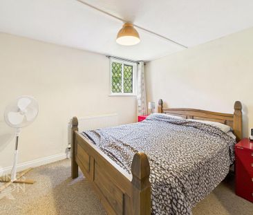 2 bedroom detached house to rent - Photo 4