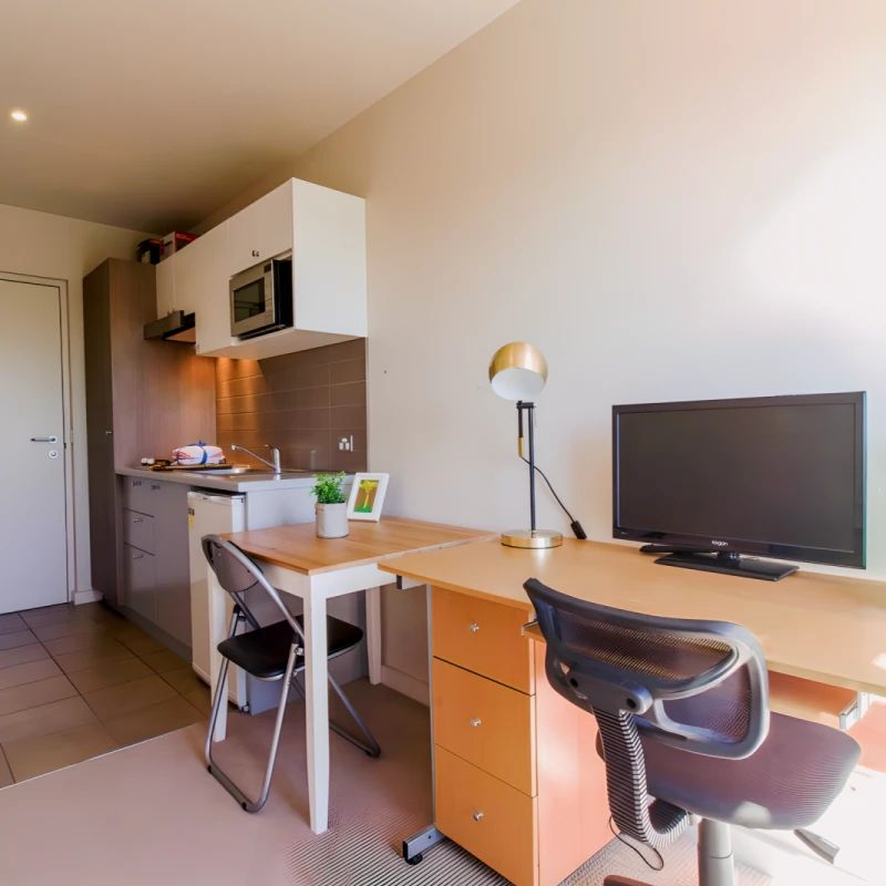 Standard Studio - Photo 1