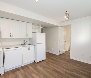 All Inclusive 1 Bedroom Lower Unit in Welland!! - Photo 3