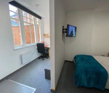 One Bedroom Flat - Photo 5