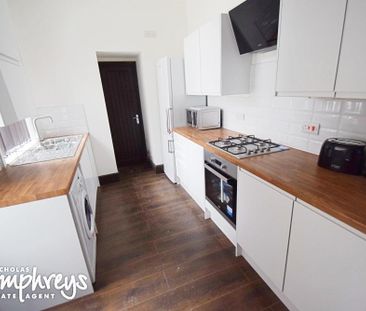 5 bedroom terraced house to rent - Photo 1