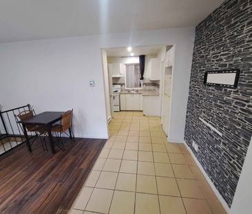 Beau 4 1/2 RDC + Sous-sol - Photo 1