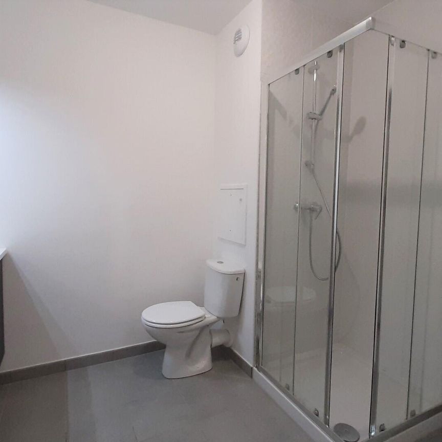 location Appartement T2 DE 39.79m² À NEUILLY PLAISANCE - Photo 1